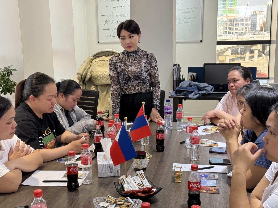 Ажилтнуудад зориулсан танилцах, чиглүүлэх сургалт